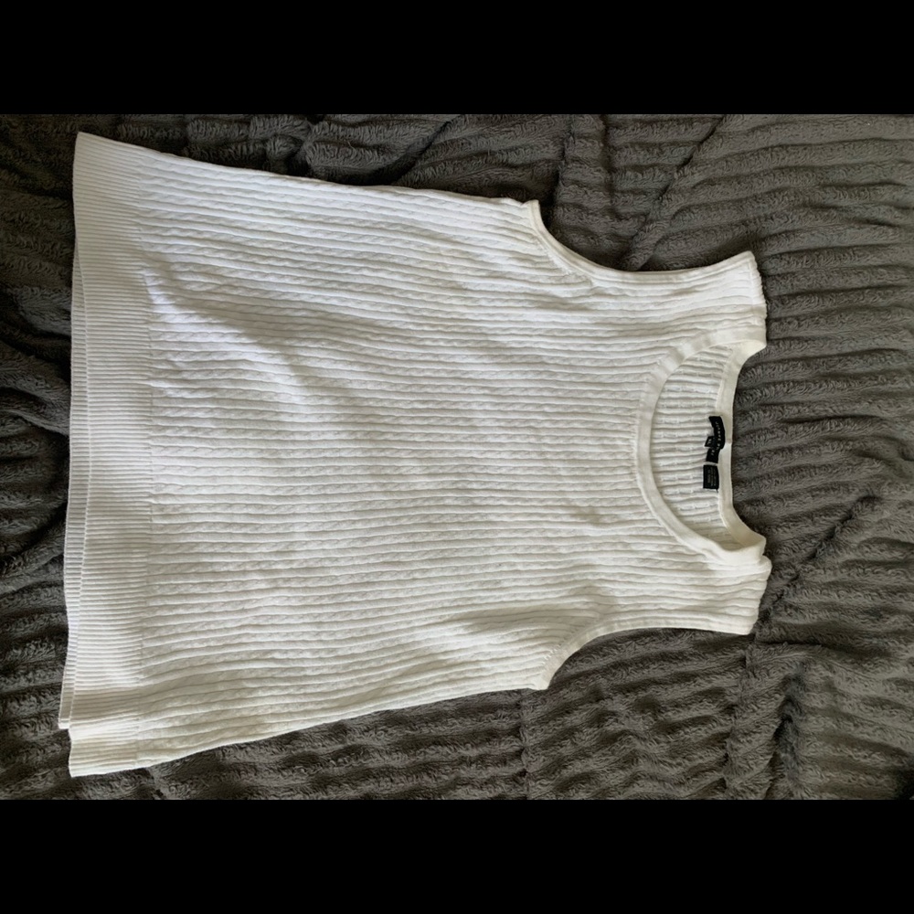 Knit sweater vest